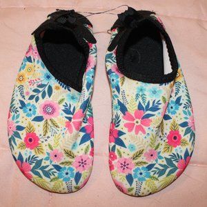 TODDLER GIRL WATER SWIM SHOES - NEW